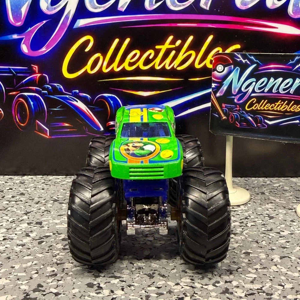 Hot Wheels Monster Jam Luigi Super Mario Green Monster Truck 1:64 Diecast 2014